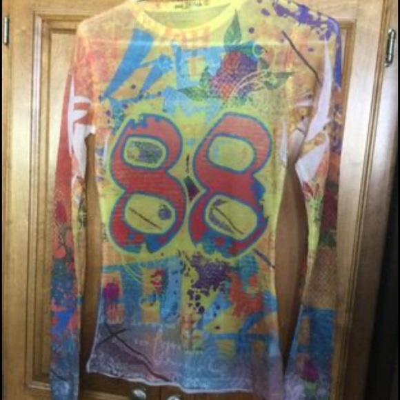 Vintage Love Stitch Graphic Women’s top Size Small - Picture 3 of 4